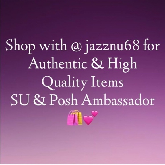 Chanel 100% Cashmere Black with Gold Sequin Beanie - Picture 7 of 10